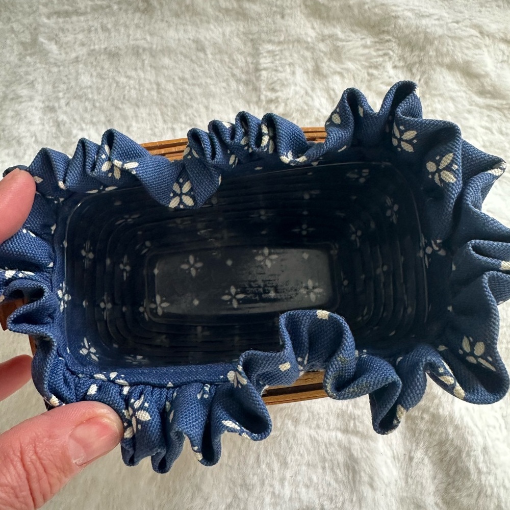 LONGARBERGER Basket with Blue and white Floral Lining VINTAGE - Picture 4 of 8